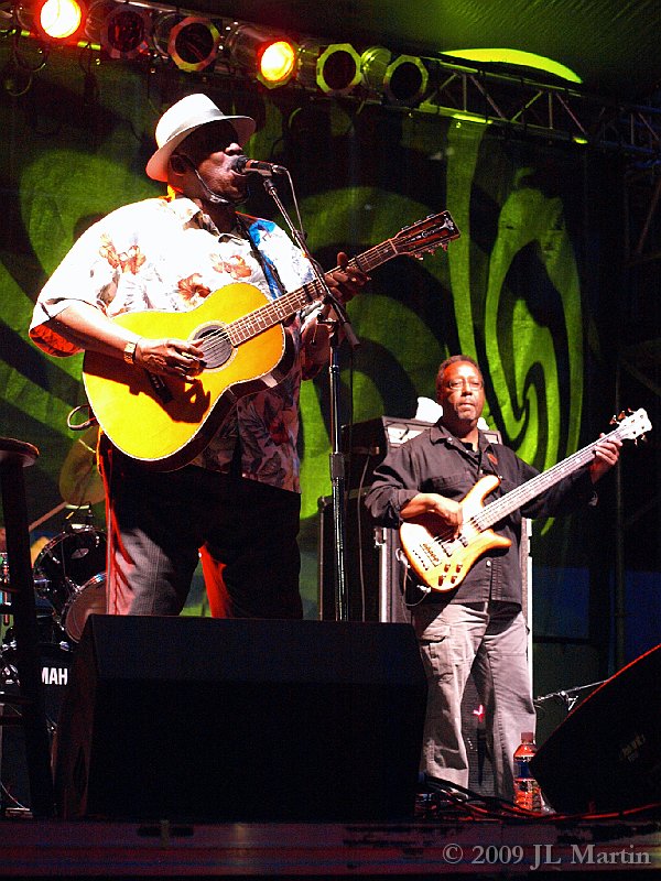 023Luminato_ Taj Mahal_06062009.JPG